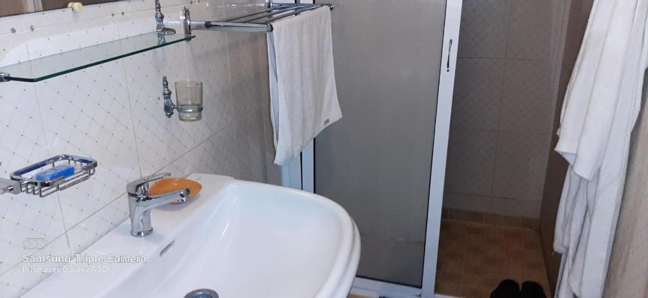 With Budget Apartamento *